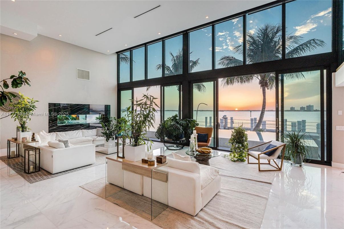 Interior, Living room, Marble, Recessed Lighting, Water