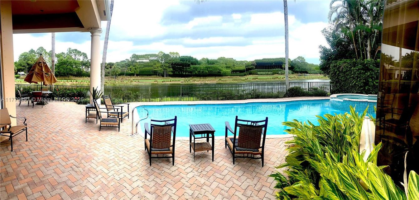 Exterior, Lake, Pool