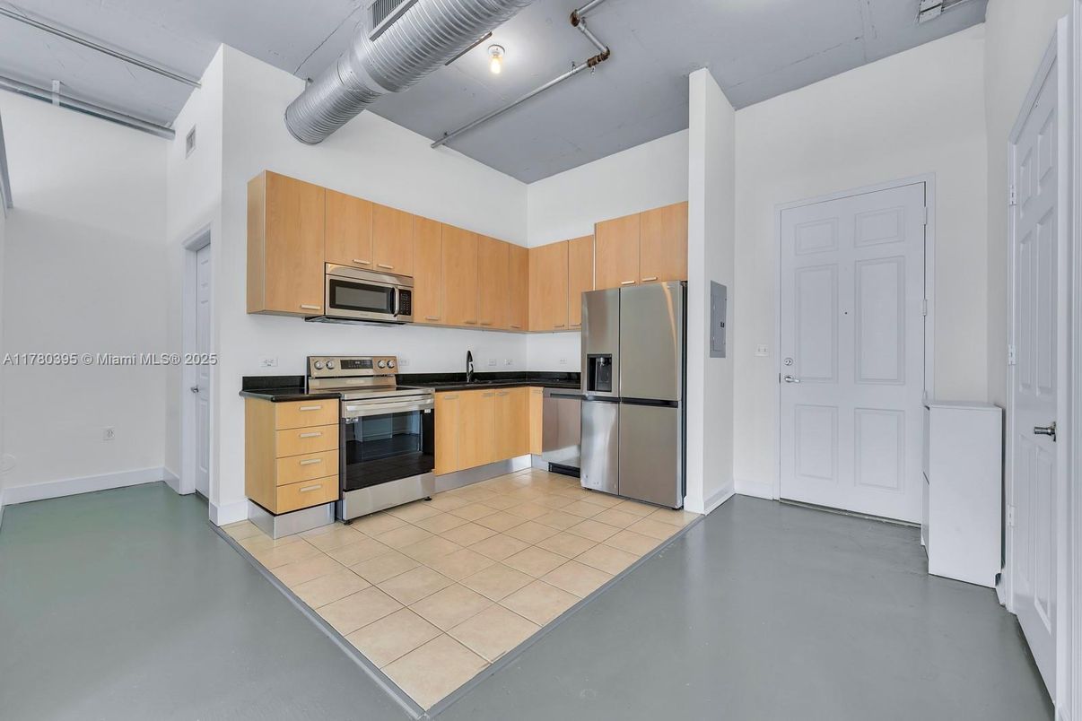 Interior, Kitchen, Stainless Steel Appliances