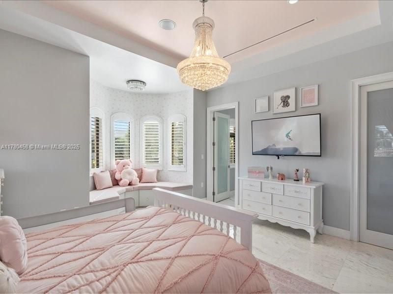 Bedroom, Chandelier, Interior, Recessed Lighting