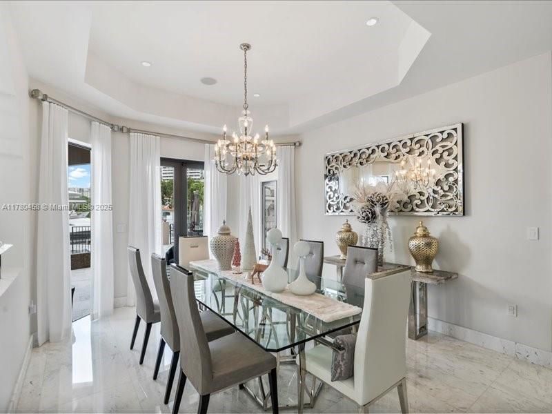 Chandelier, Dining room, Interior, Marble, Recessed Lighting