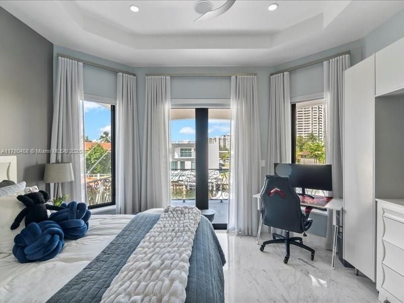 Bedroom, Home Office, Interior, Marble, Recessed Lighting, Water