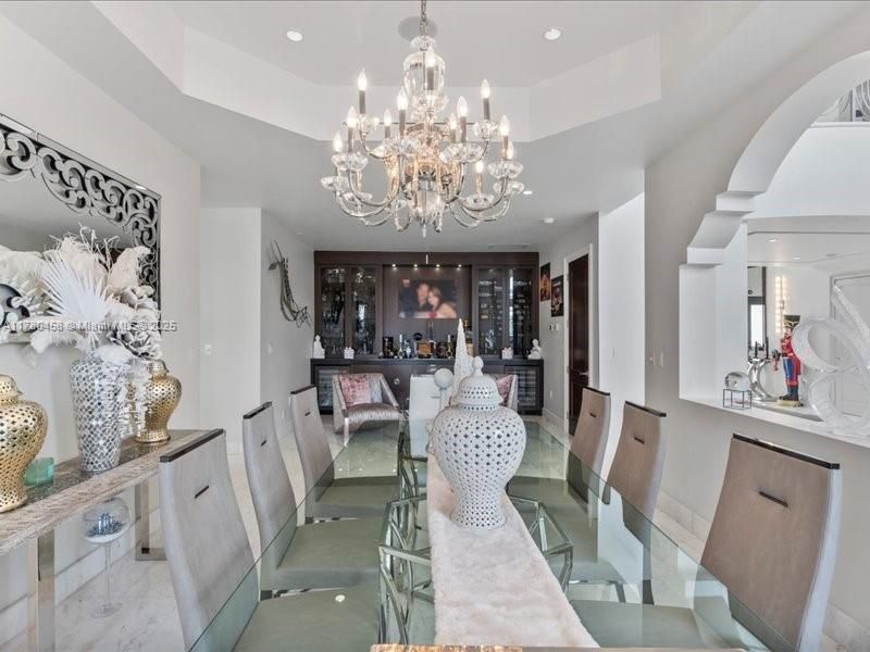 Chandelier, Dining room, Interior, Marble, Recessed Lighting