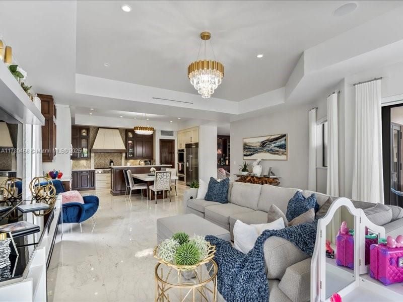Chandelier, Dining room, Interior, Kitchen, Living room, Marble, Recessed Lighting, Stainless Steel Appliances