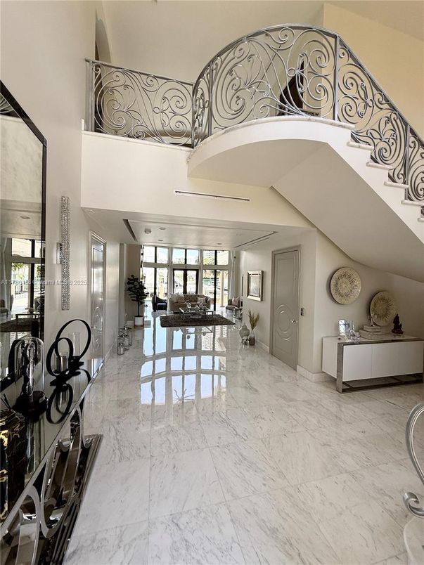 Interior, Marble