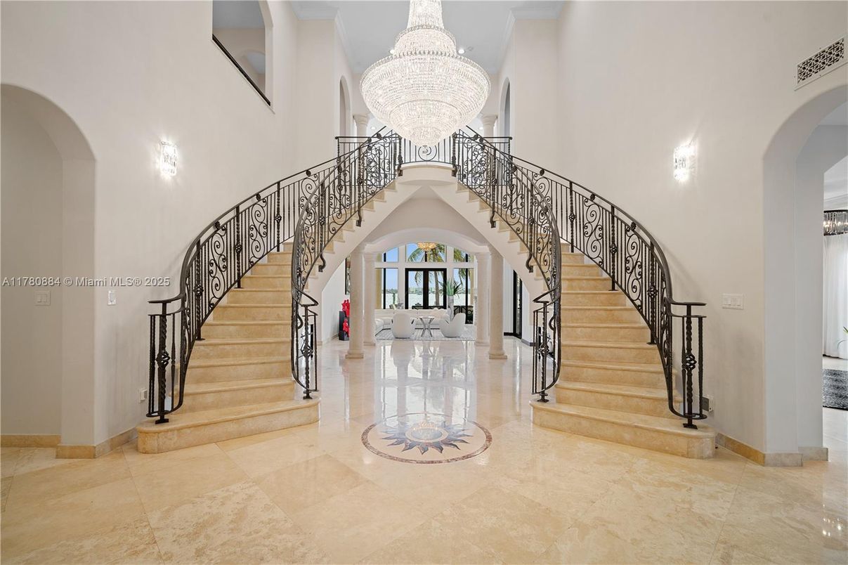Chandelier, Interior