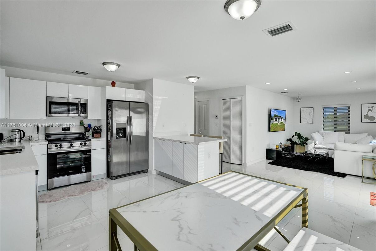 Interior, Kitchen, Living room, Marble, Recessed Lighting, Stainless Steel Appliances