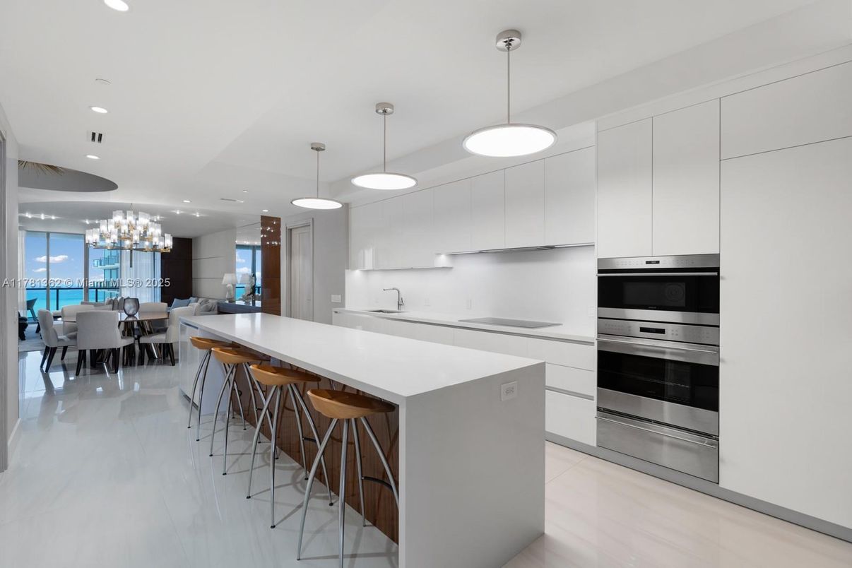 Chandelier, Dining room, Interior, Kitchen, Pendant Lights, Recessed Lighting, Stainless Steel Appliances, Water
