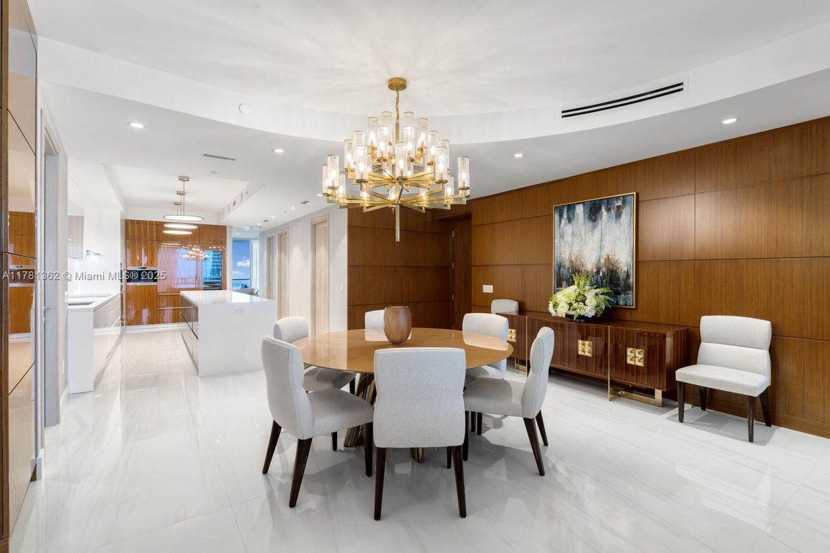 Chandelier, Dining room, Interior, Pendant Lights, Recessed Lighting, Wooden Walls