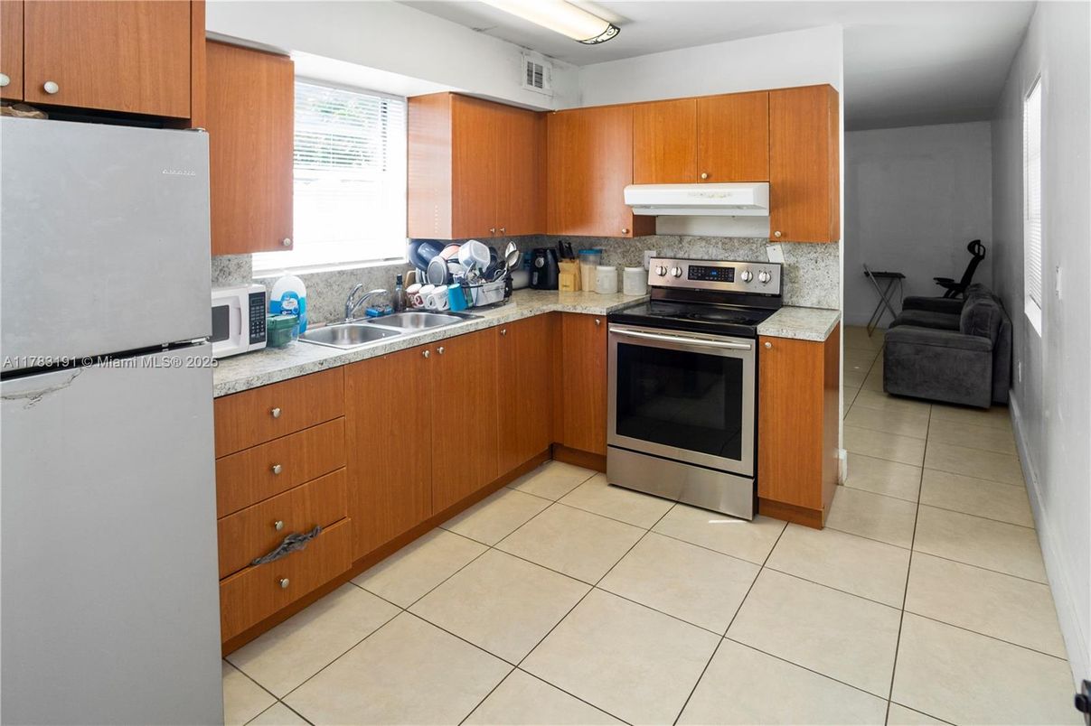 Interior, Kitchen, Stainless Steel Appliances