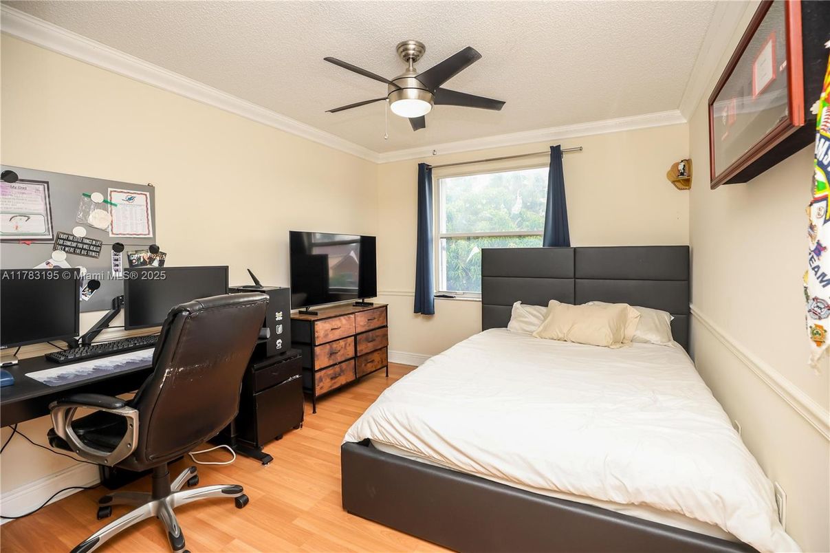 Bedroom, Home Office, Interior, Wood Texture Flooring