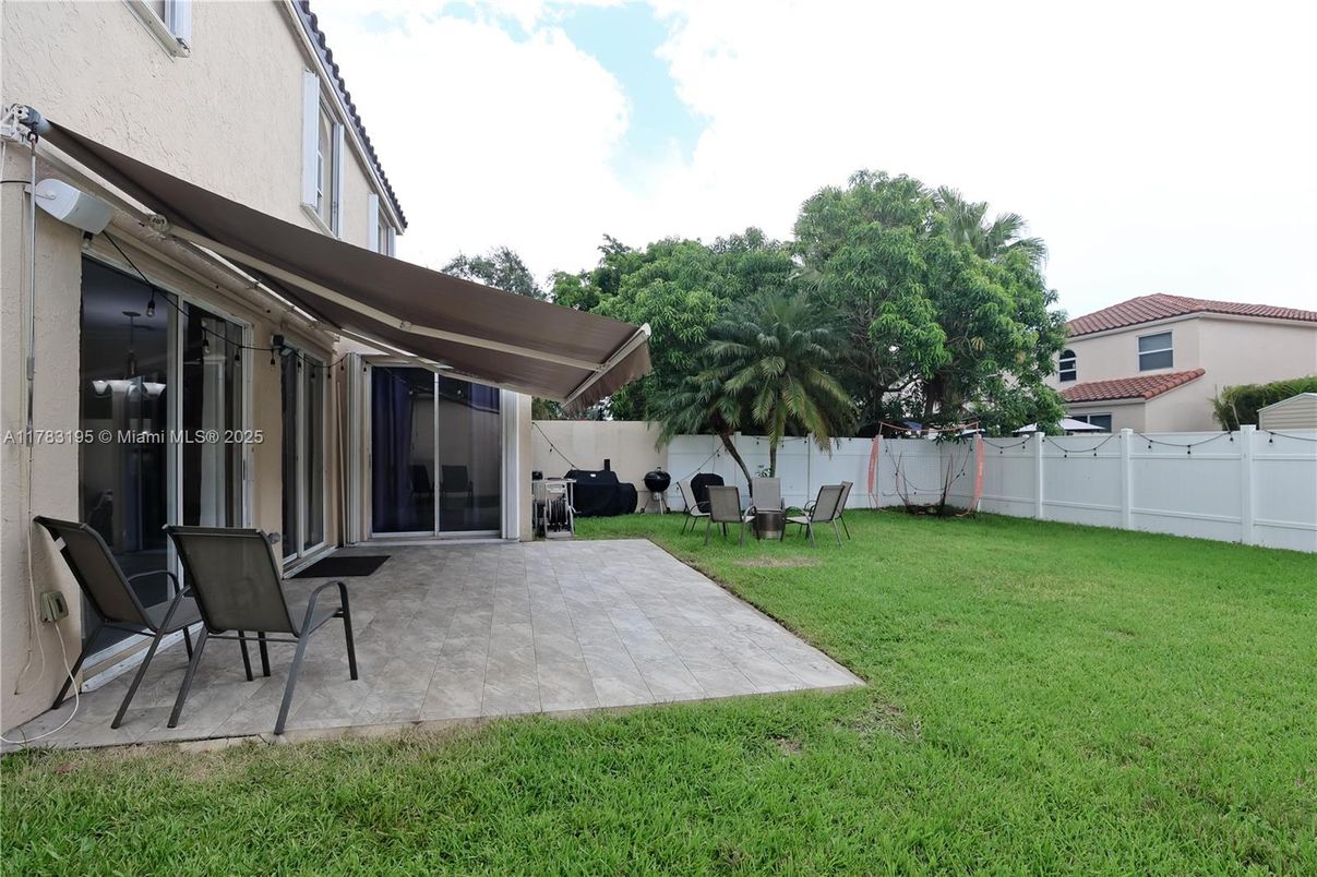 Backyard, Exterior