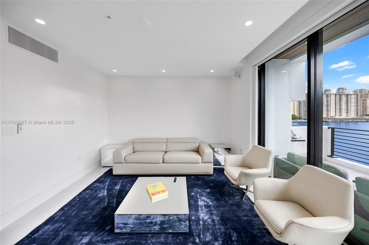 Interior, Living room, Recessed Lighting, Water