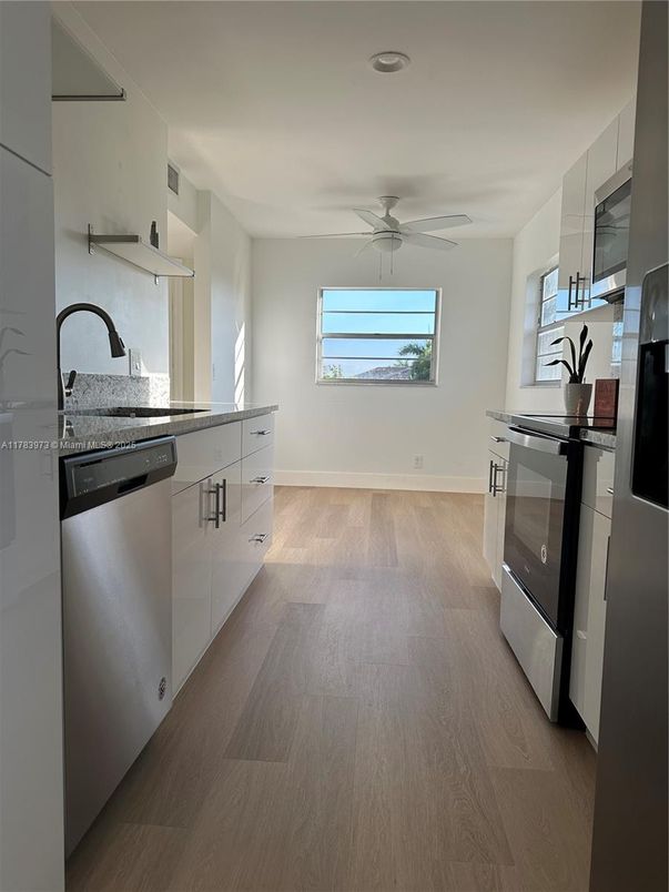 Interior, Kitchen, Recessed Lighting, Wood Texture Flooring