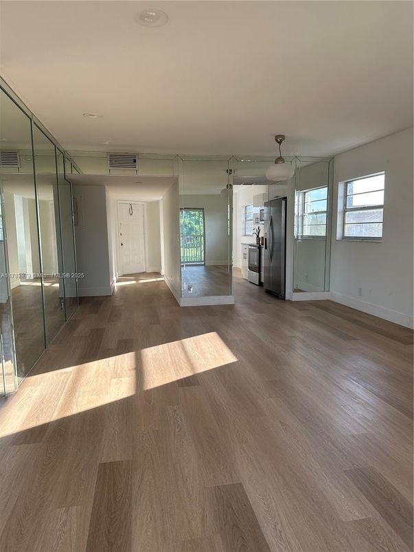 Empty room, Interior, Wood Texture Flooring