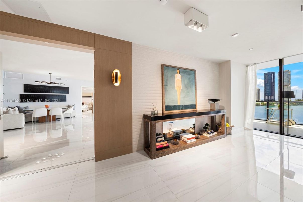 Fireplace, Interior, Living room, Recessed Lighting