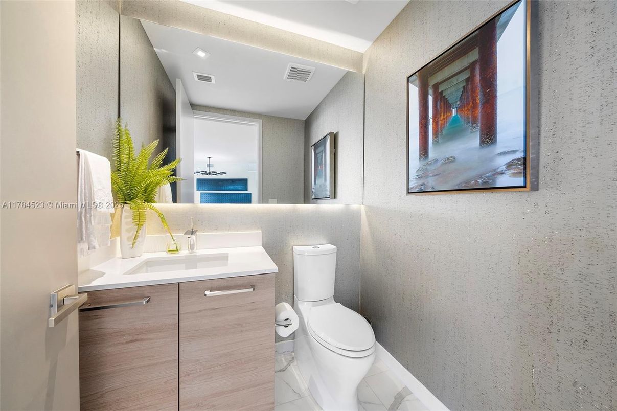 Bathroom, Interior, Marble, Recessed Lighting