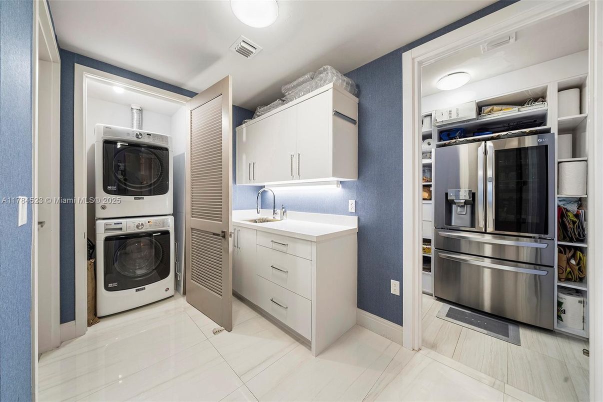 Interior, Kitchen, Stainless Steel Appliances, Utility Closets, Washer