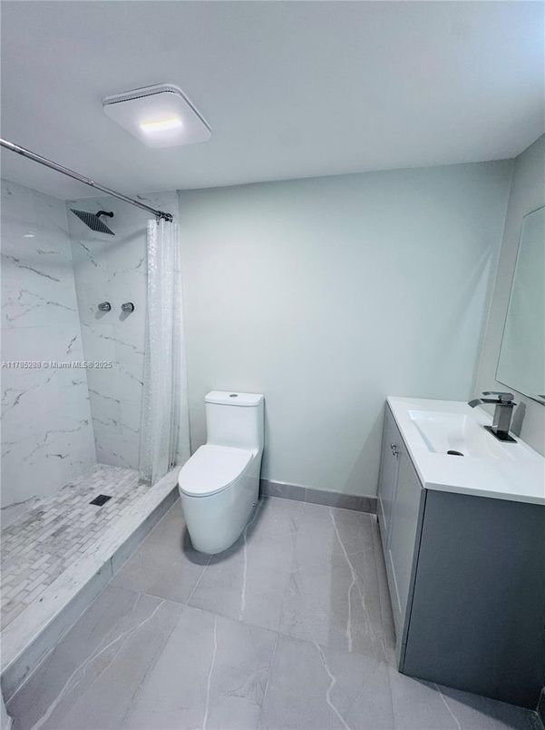 Bathroom, Interior, Marble, Marble Walls