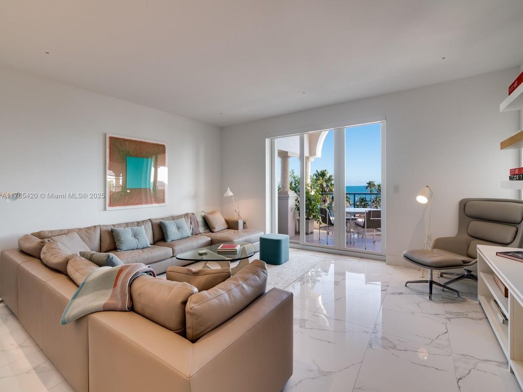 Interior, Living room, Marble, Recessed Lighting, Water