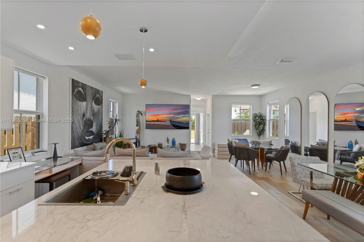 Dining room, Interior, Kitchen, Living room, Pendant Lights, Recessed Lighting, Water