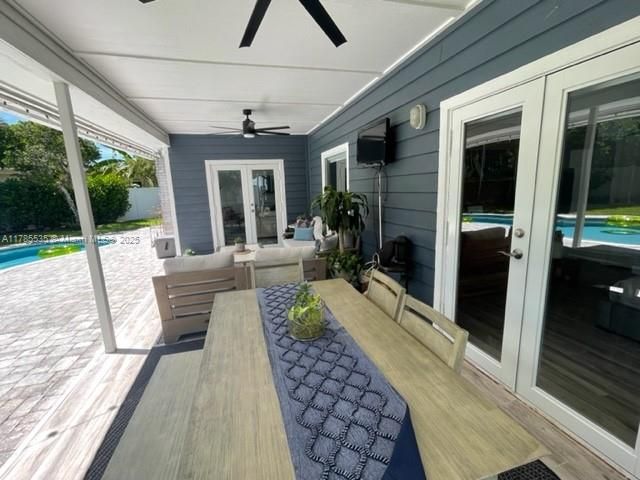 Exterior, Wood Texture Flooring