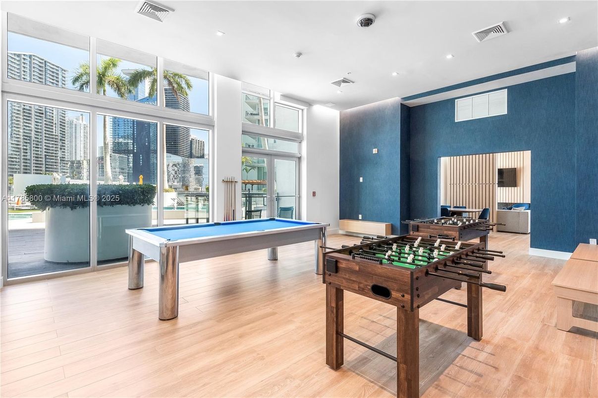 Billiard Table, Game Room, Interior, Recessed Lighting, Wood Texture Flooring