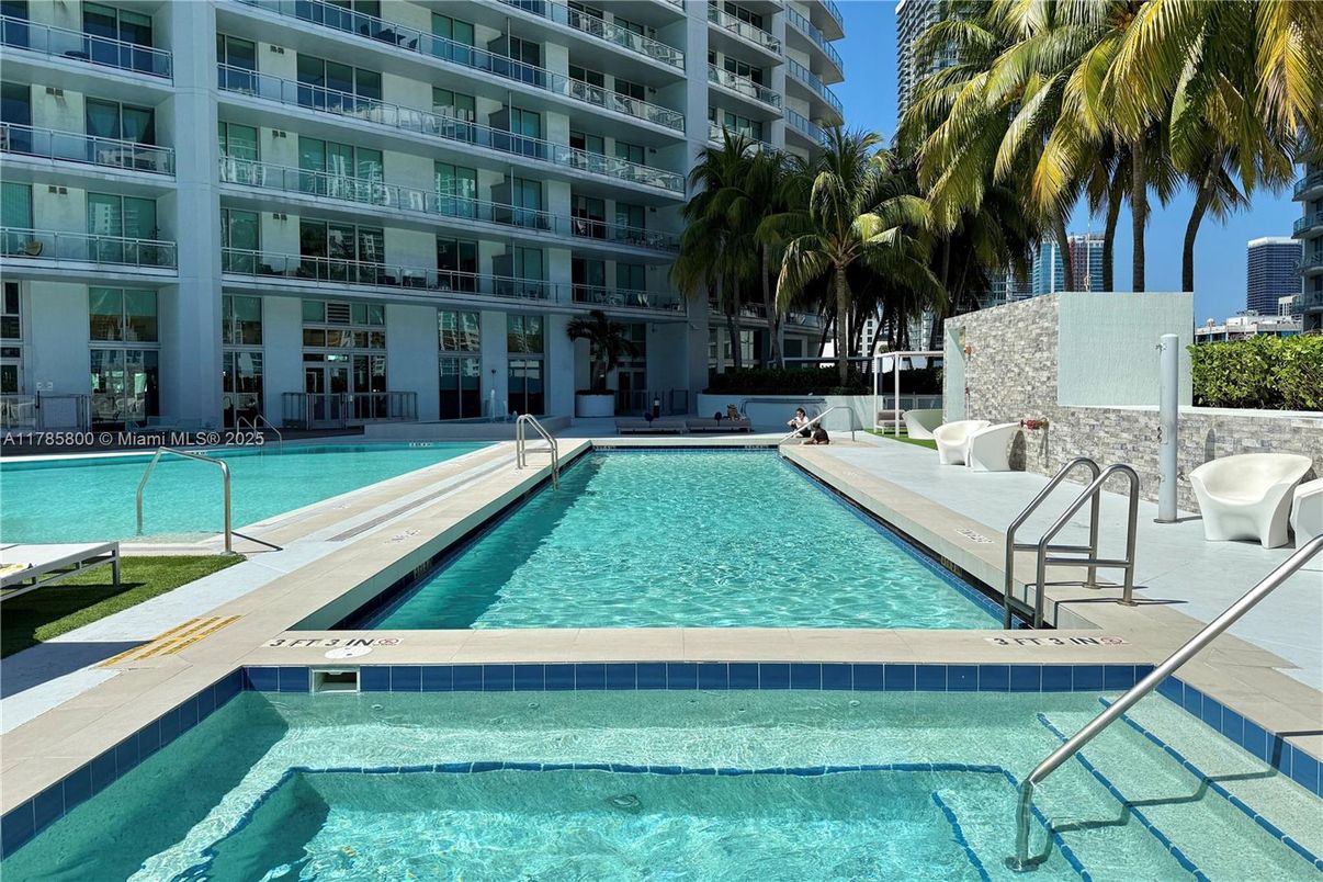 Exterior, Pool