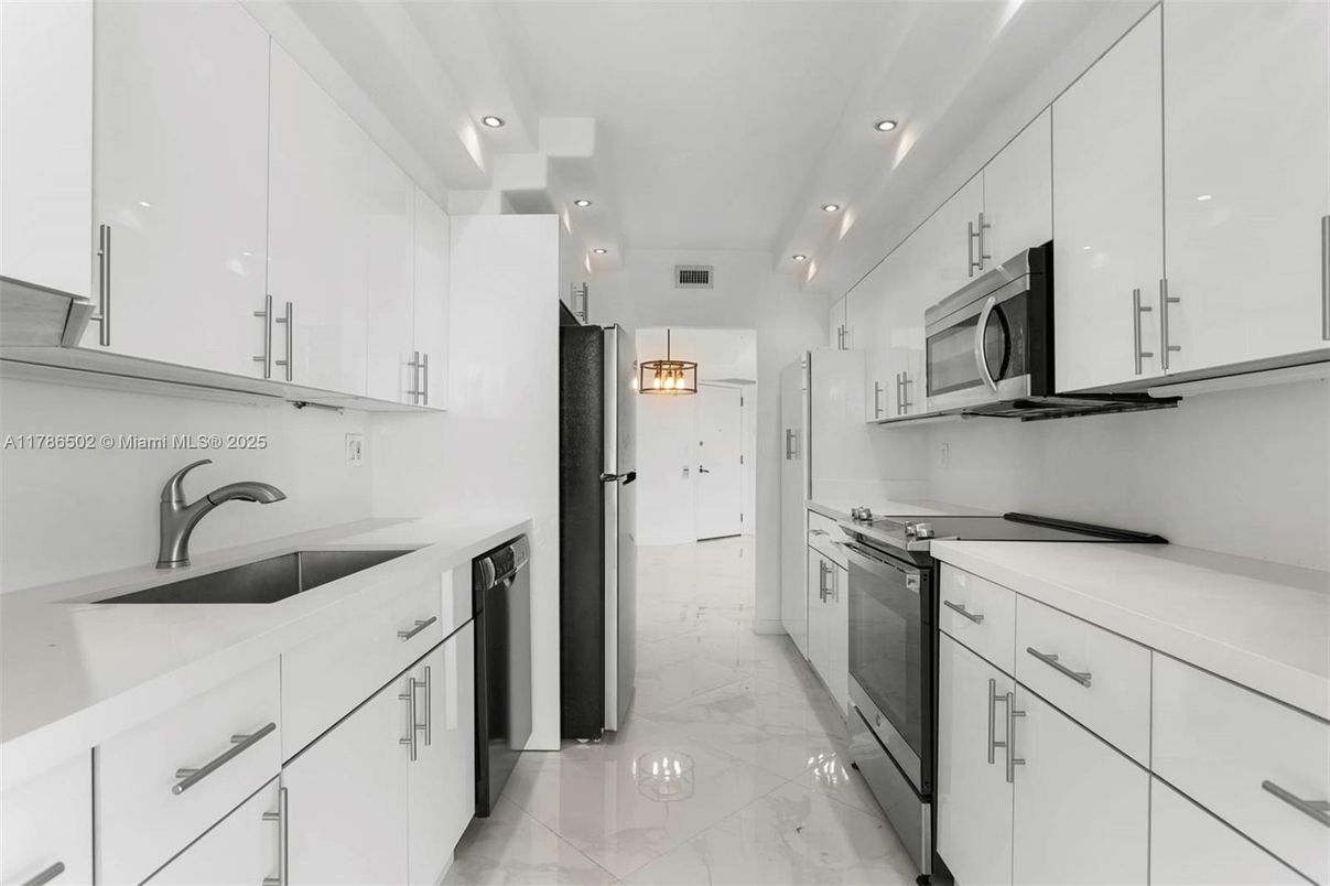 Interior, Kitchen, Marble, Recessed Lighting, Stainless Steel Appliances