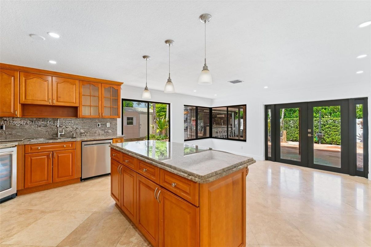 Interior, Kitchen, Pendant Lights, Recessed Lighting, Stainless Steel Appliances