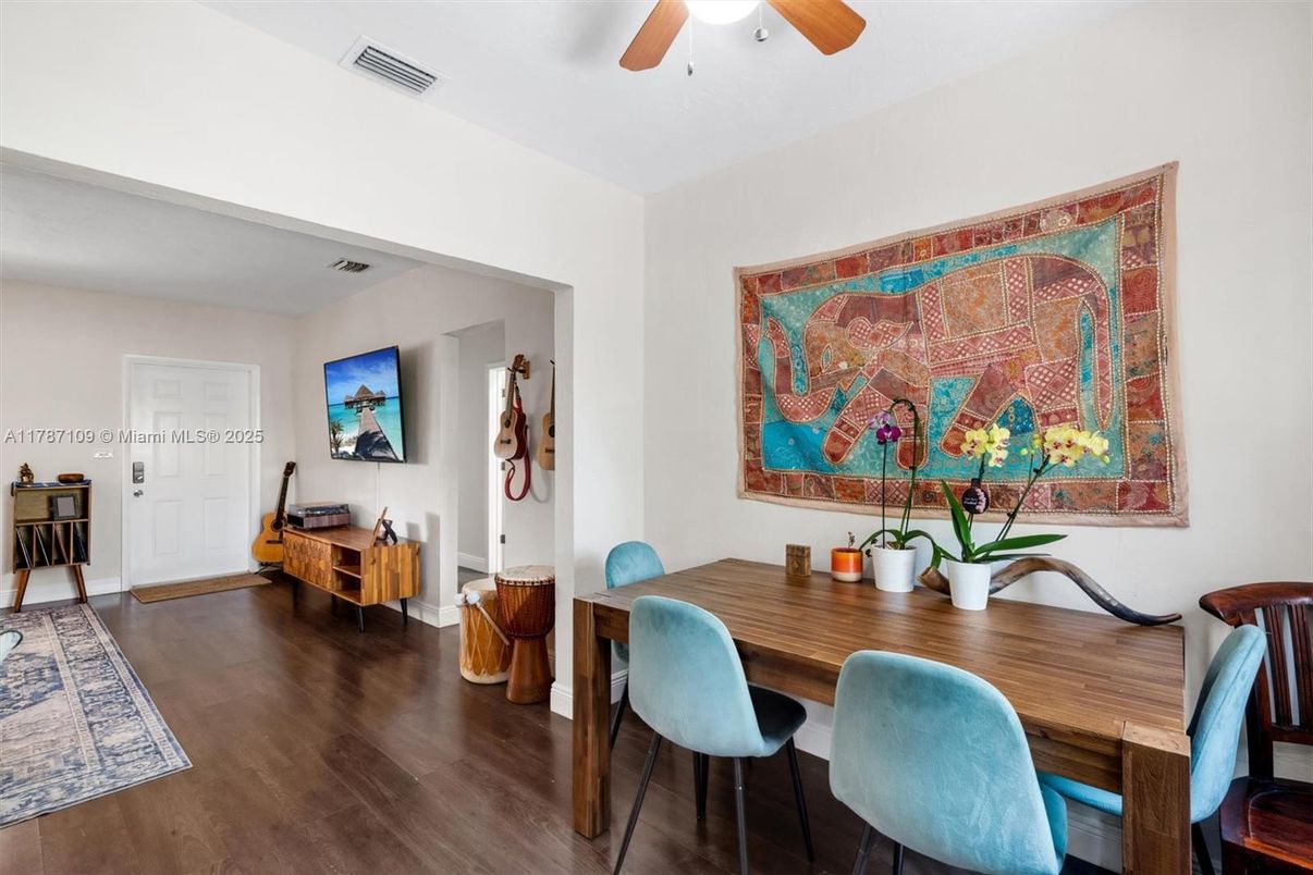Dining room, Interior, Wood Texture Flooring