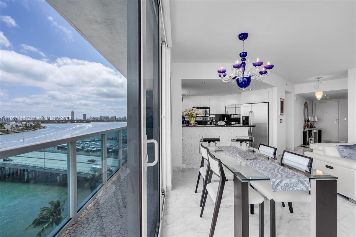 Chandelier, Dining room, Interior, Kitchen, Marble, Pendant Lights, Stainless Steel Appliances, Water