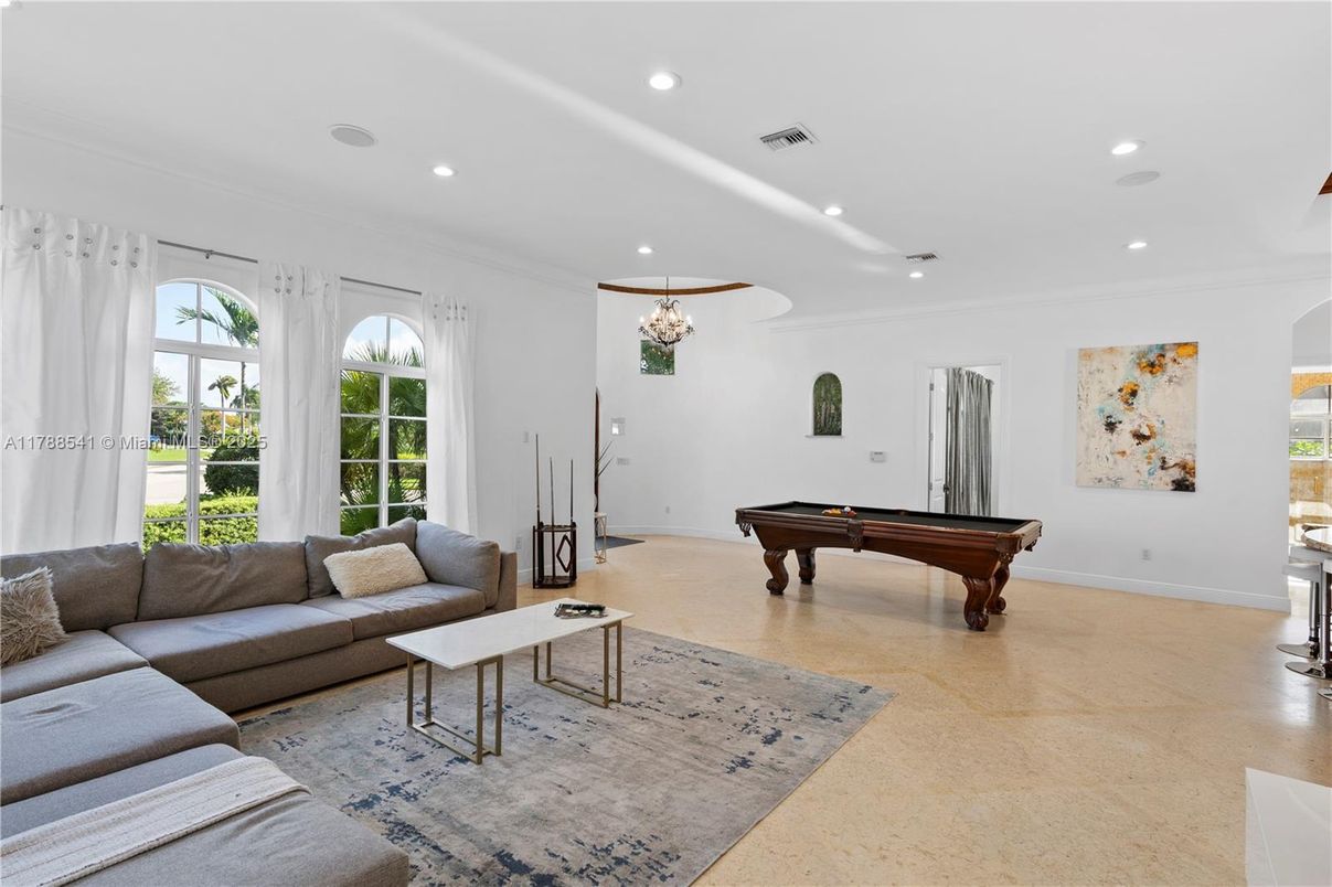 Billiard Table, Game Room, Interior, Living room, Pendant Lights, Recessed Lighting