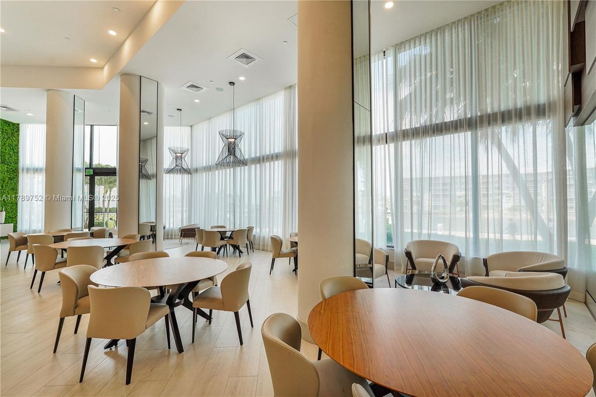 Chandelier, Dining room, Interior, Pendant Lights, Recessed Lighting, Wood Texture Flooring