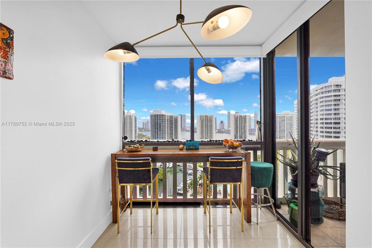 Water, Interior, Other, Skyline