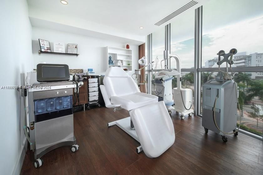 Fitness Equipment, Gym, Interior, Recessed Lighting, Wood Texture Flooring