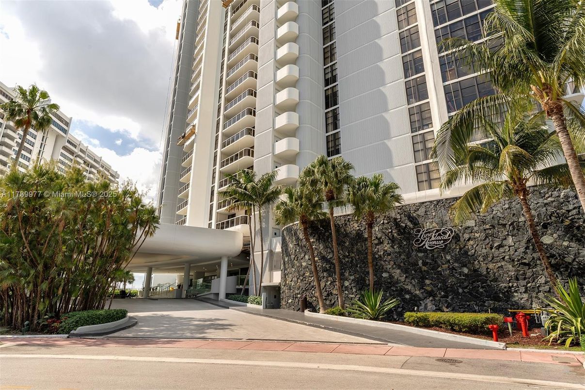 Exterior, Facade, Condo Building
