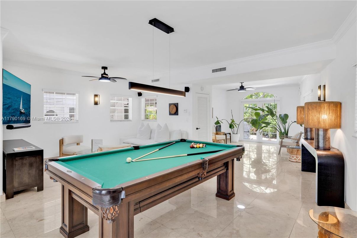 Billiard Table, Game Room, Interior, Pendant Lights