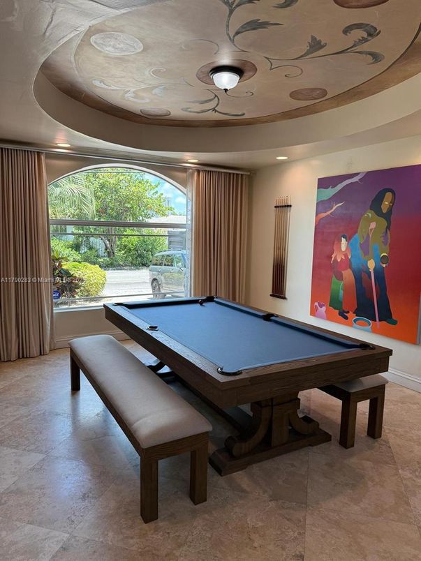 Billiard Table, Game Room, Interior