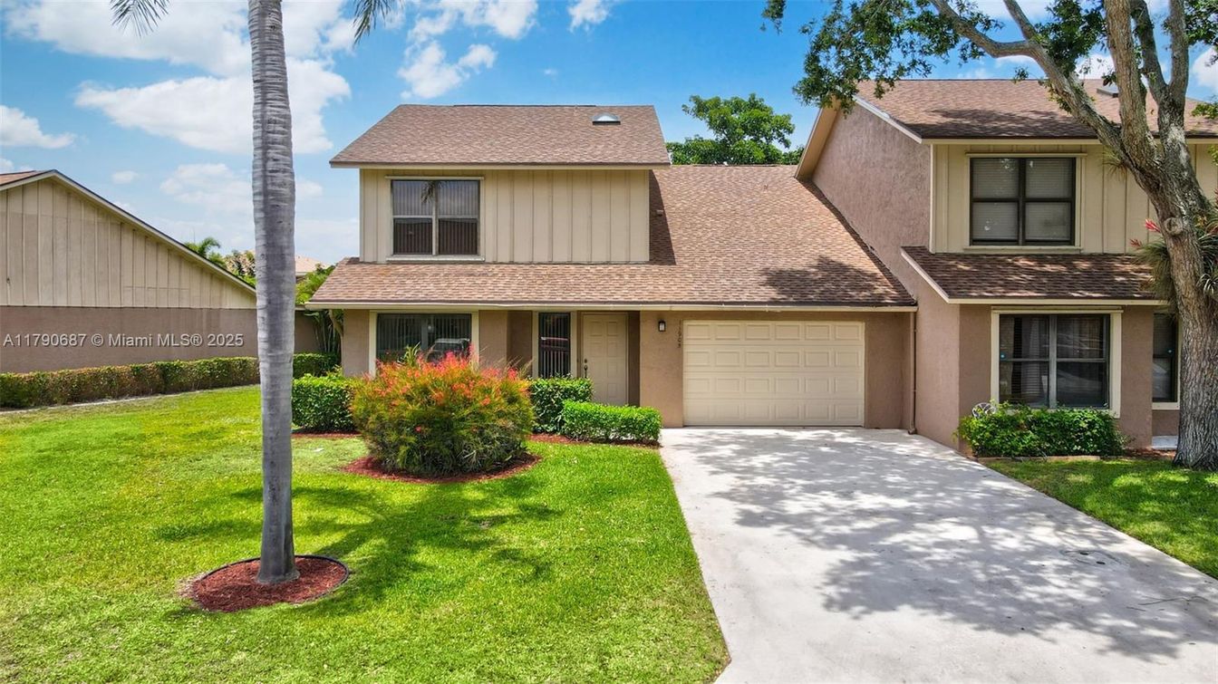 Attached, Backyard, Exterior, Facade, Ranch