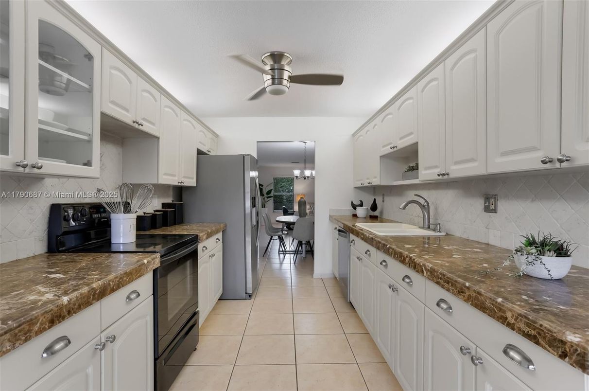 Dining room, Interior, Kitchen