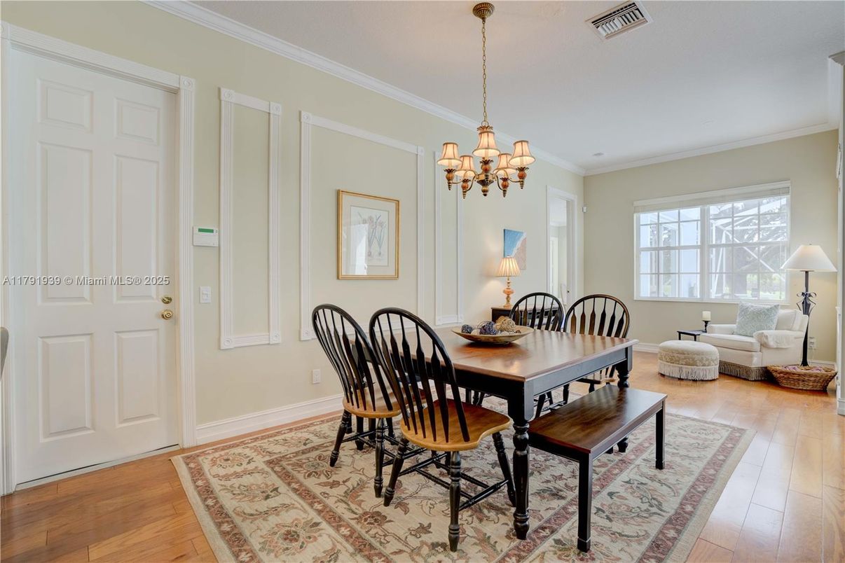 Chandelier, Dining room, Interior, Living room, Wood Texture Flooring