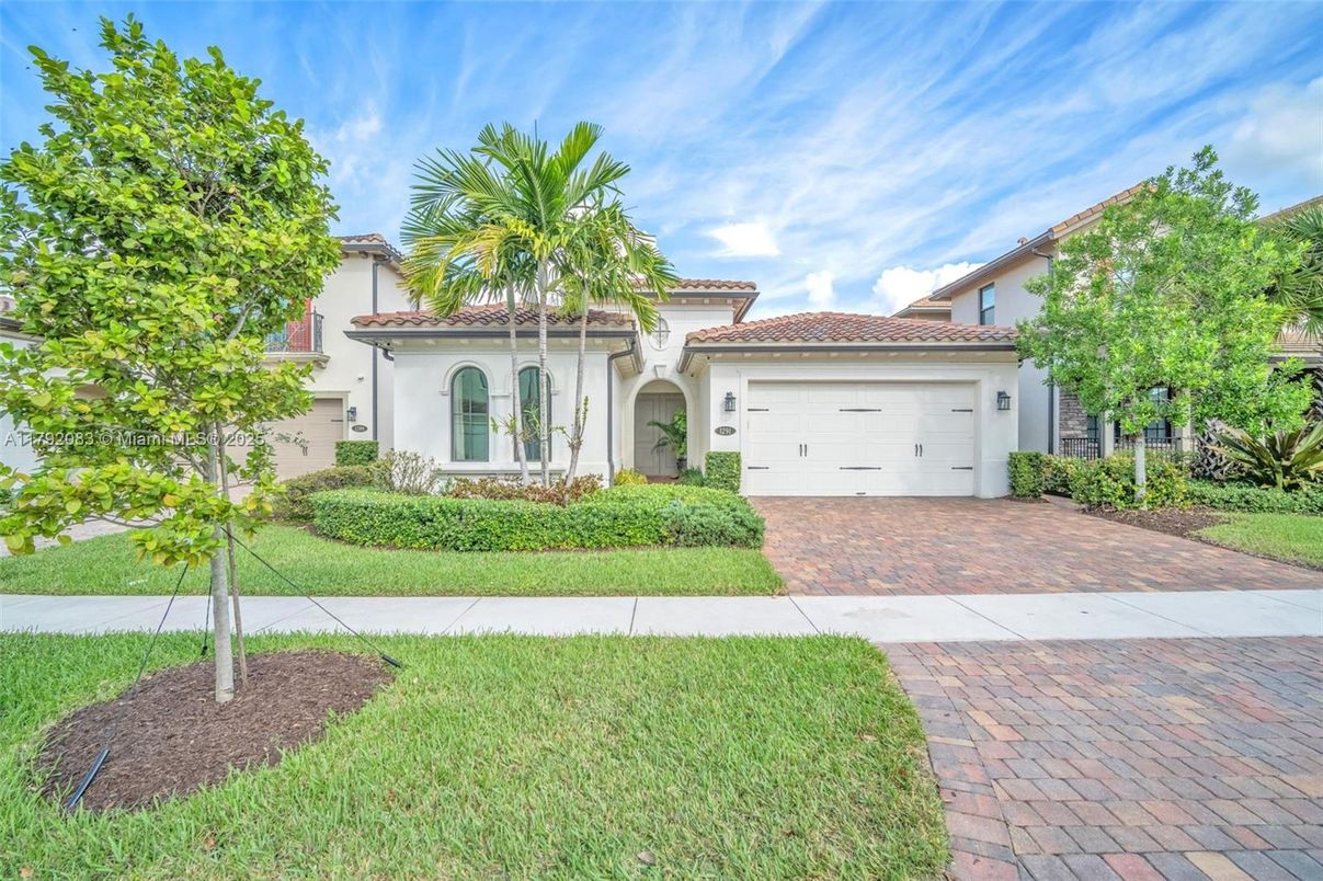 Attached, Backyard, Exterior, Facade, Spanish Mediterranean