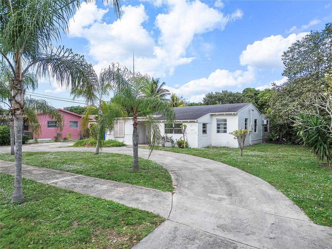 Attached, Backyard, Exterior, Facade, Ranch