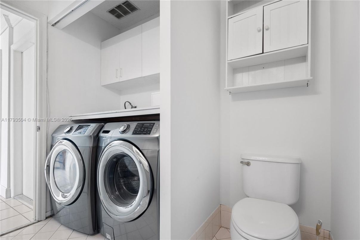 Interior, Washer