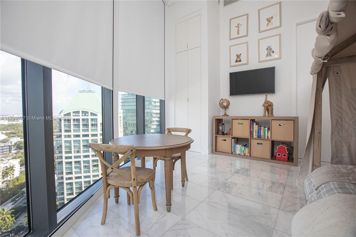 Dining room, Interior, Marble