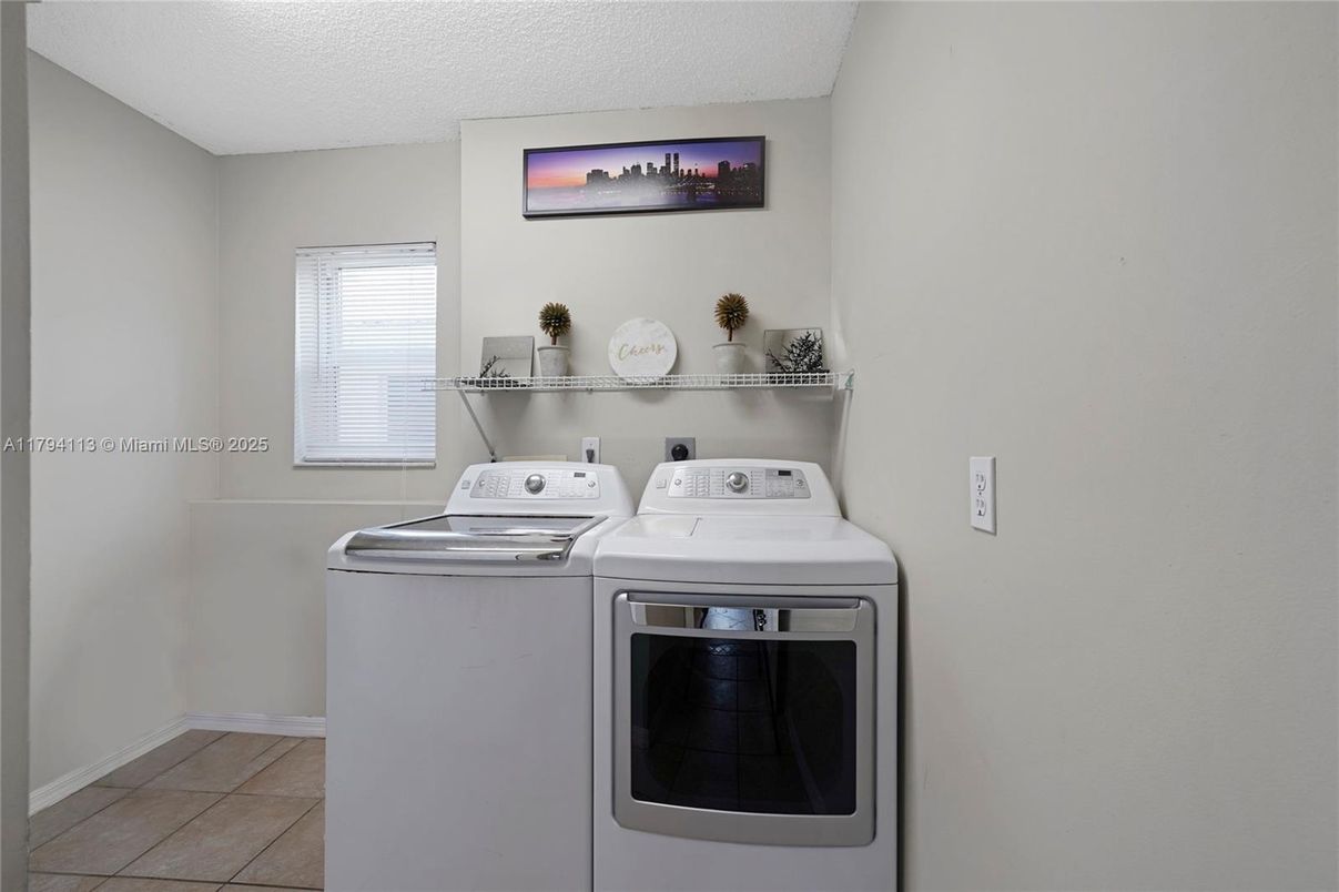 Interior, Washer