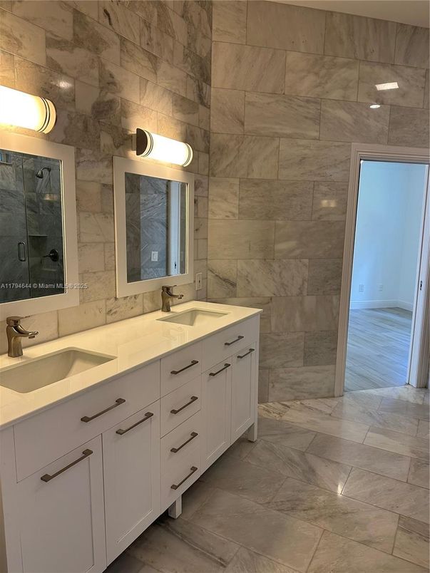 Bathroom, Dual Sink Vanities, Interior, Marble, Marble Walls