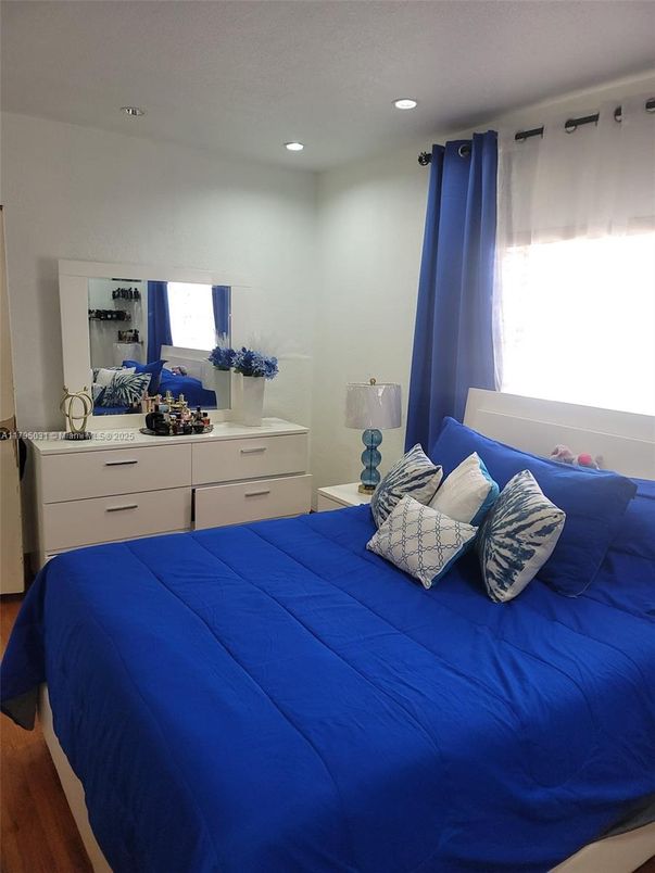 Bedroom, Interior, Recessed Lighting, Wood Texture Flooring
