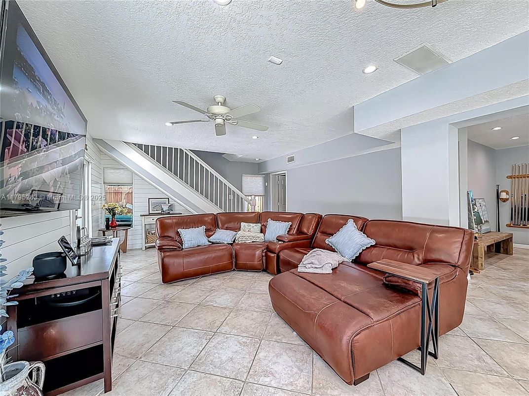 Interior, Living room, Recessed Lighting